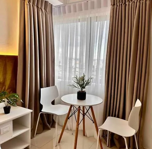 Living ,the Persimmon 2-4pax *