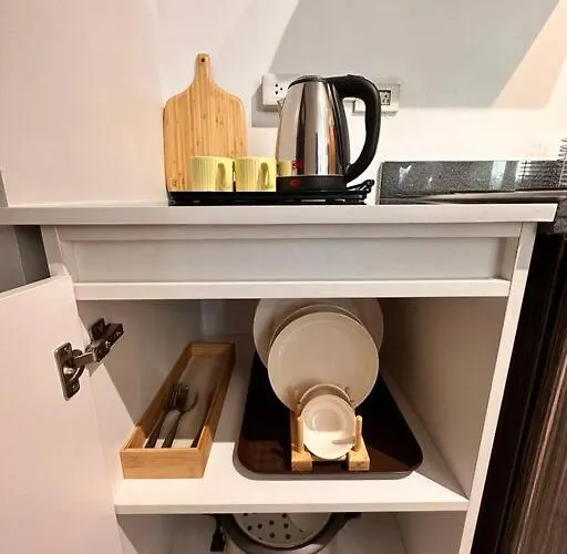 Living ,the Persimmon 2-4pax Apartment *