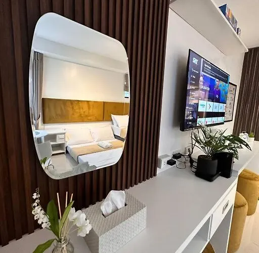 Living ,the Persimmon 2-4pax *